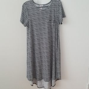 Lularoe Carly Medium